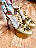 Gucci Pumps  High Heels Poledance Gold  Schuhe Sandale 38 Frankfurt am Main - Nordend Vorschau