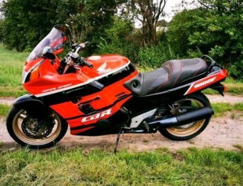 Honda CBR1000F  SC24 ohne Leistungsbeschränkung in Steinfurt