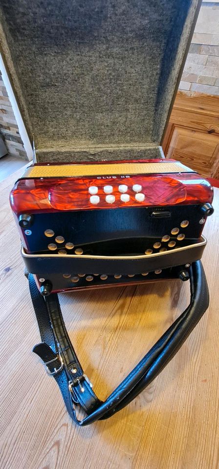 Hohner Club 2B Harmonika in Monsheim