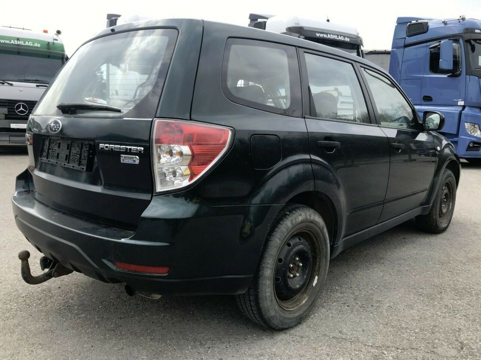 Subaru Forester 2.0D Active in München