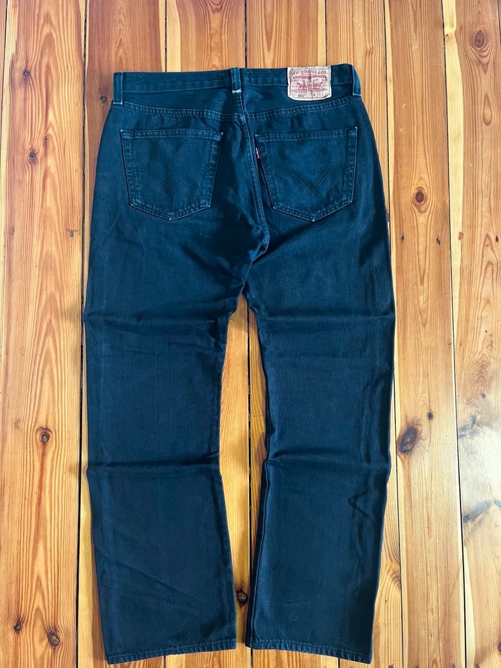 Levi’s 501 Jeans | W34 L32 | straight leg, y2k, schwarz in Berlin