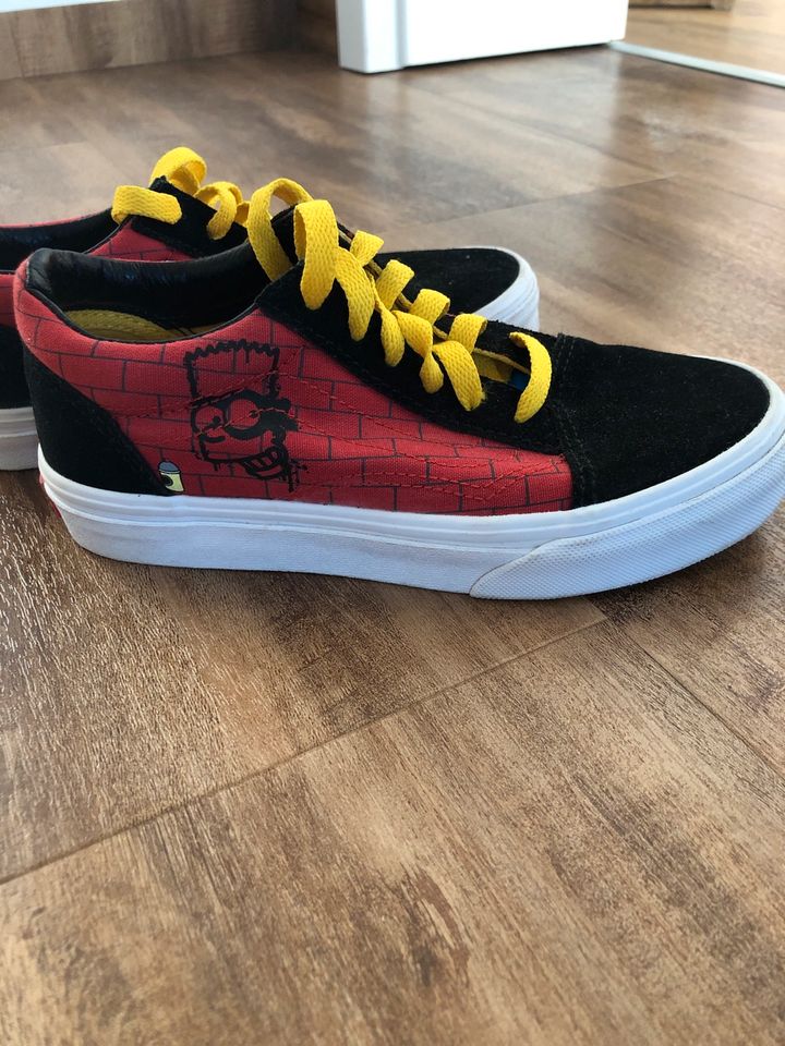 Vans the Simpsons Gr.32 Neuwertig in Wassenberg