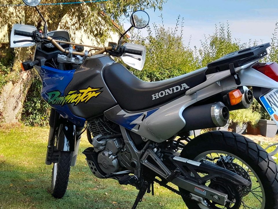 Honda Dominator NX 650 (RD 08) in Saatel