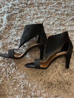 Neu! High Heels Pumps Sandalen Peep Toe Schwarz Leder Suede H&M Nordrhein-Westfalen - Netphen Vorschau