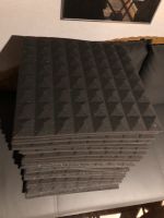 40 schwarze Dämmplatten 48 cm mal 48 cm groß Niedersachsen - Bilshausen Vorschau