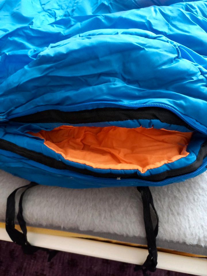 Großer Campingschlafsack in Halle