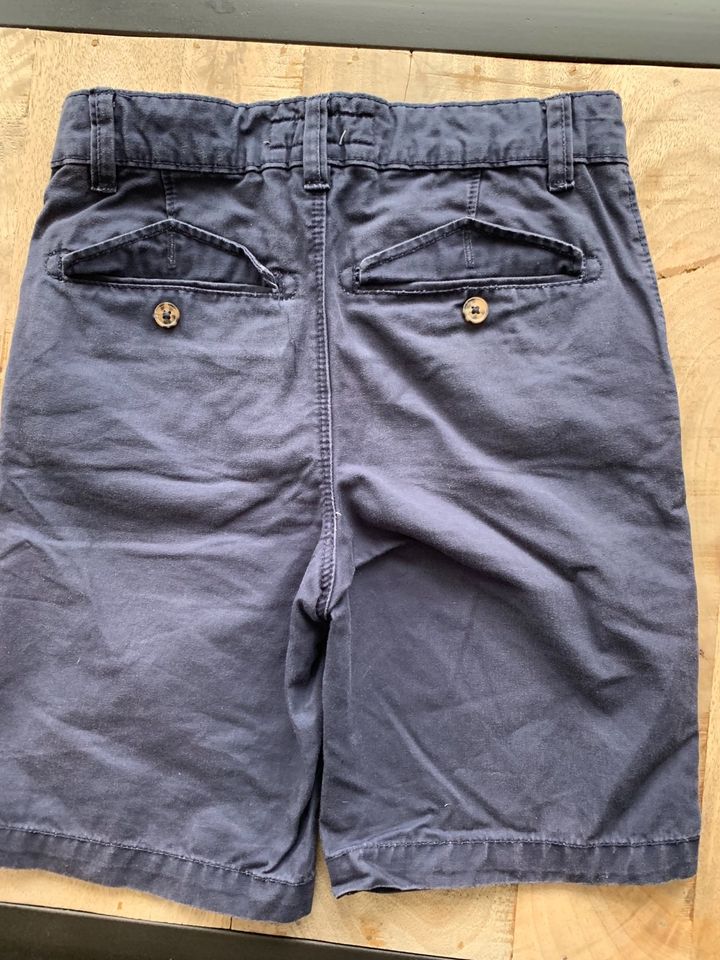 H&M Shorts dunkelblau marine Anzugshose kurz chic Chino schick in Heroldsberg