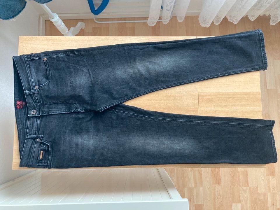 Herrenhose Jeans von M.O.D  Gr. 34 in Hannover