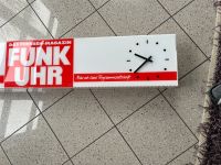 Werbung „FUNK UHR“ mit Uhr Essen - Essen-Kray Vorschau