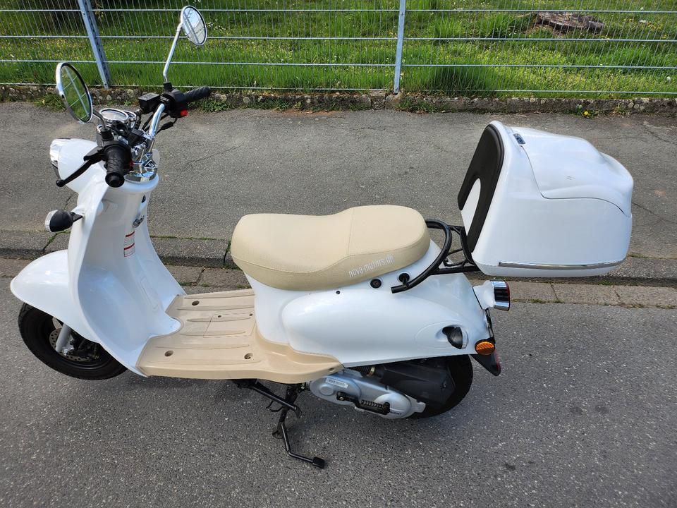 Motorroller Retro Stars -Nova Motors- inkl. Topcase/Helm/Abdeckpl in Darmstadt