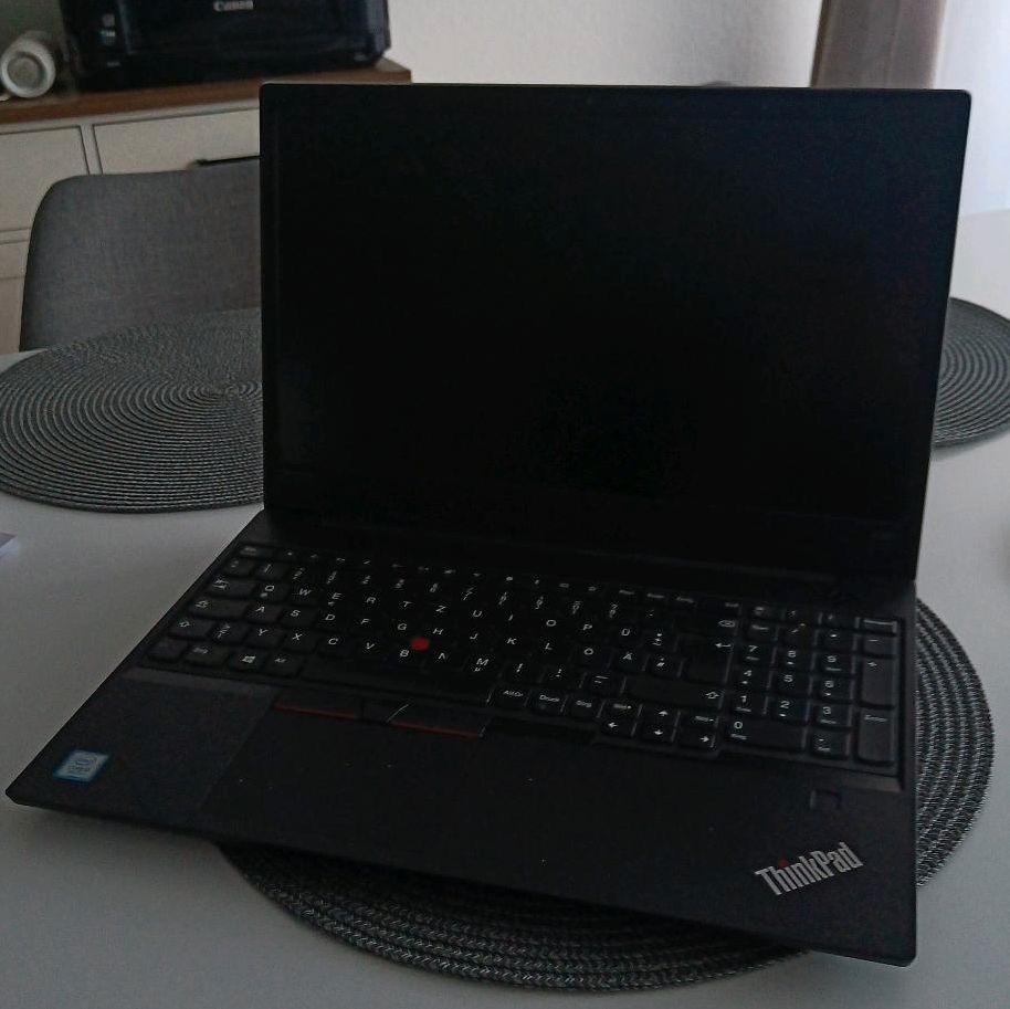 Lenovo ThinkPad E580 256 GB i5-8250U 15,6" Laptop in Freiberg