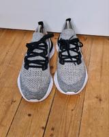 Tolle leicht Lauf Schuhe von Nike gr.40 Bayern - Stadtbergen Vorschau
