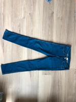 Skinny Low Waist Jeanshose H&M Größe 26/32 S Bayern - Hettstadt Vorschau