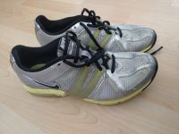 Nike Turnschuhe Schuhe Gr. 37,5  grau  / silber Berlin - Treptow Vorschau