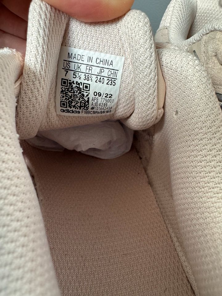 Adidas Response CL W Rosé beige 38 2/3 in Köln