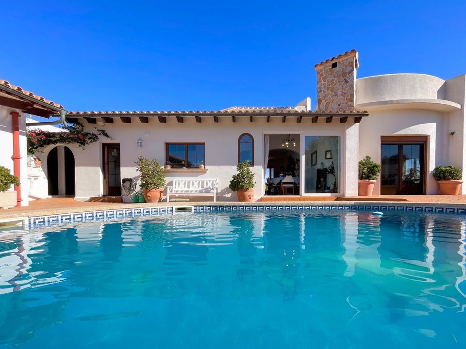 Charmante Villa mit Meerblick in Cala Ratjada, Mallorca in Bielefeld