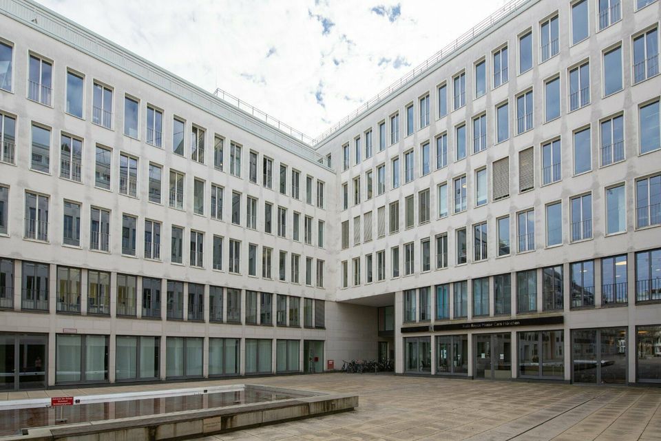 Großraumbüros für 10 Personen in Regus Nymphenburger Hofe in München