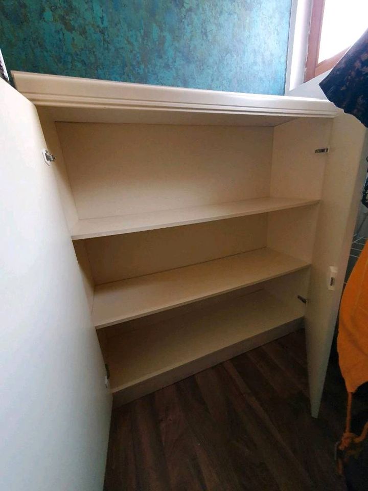 Kommode Schrank Garderobe in Deißlingen