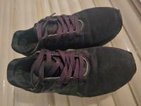 ASICS Gr. 40.5 gut erhalten schwarz Sneaker unisex Bayern - Aurach Vorschau