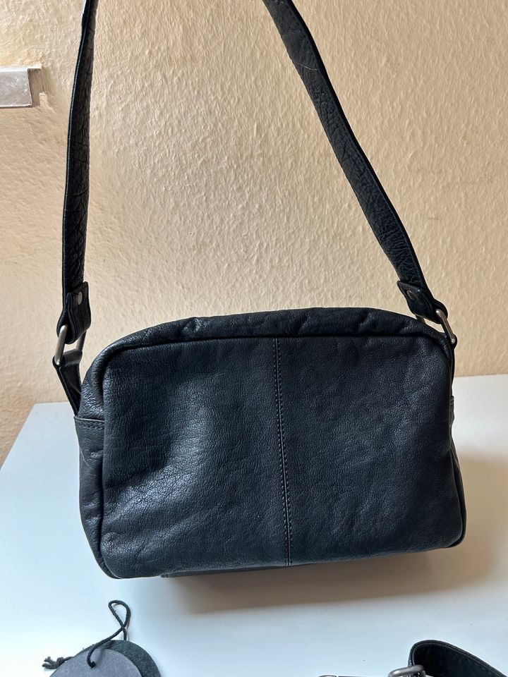 Nunoo Ellie Urban Black Tasche in Hamburg