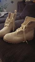 H&M Stiefel Essen-West - Frohnhausen Vorschau