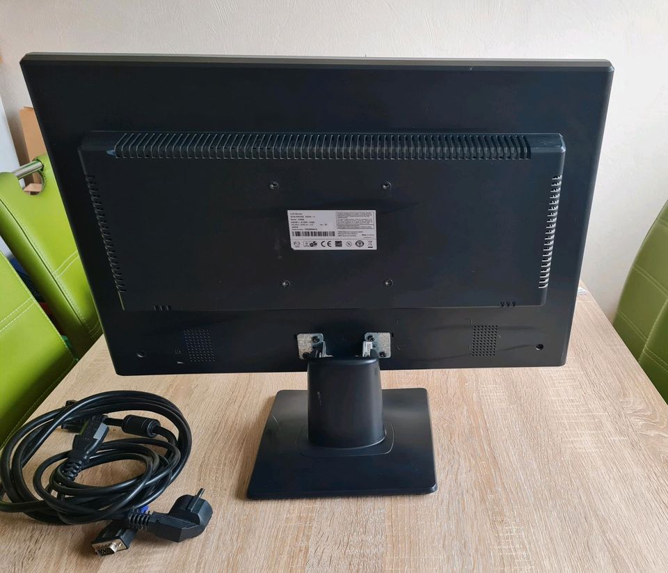 Monitor LCD Fujitsu Siemens 22 Zoll in Bad Duerrenberg