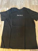 schwarzes Nike T-Shirt Niedersachsen - Hambühren Vorschau