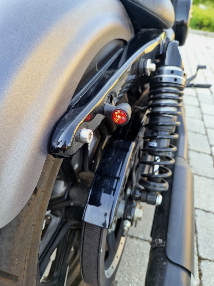 Harley-Davidson Sportster Iron 883 TÜV neu in Leipzig