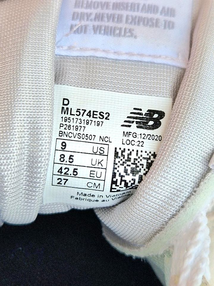 Sneaker New Balance 574, Grösse 42,5, Farbe " nimbuscloud" in Greven