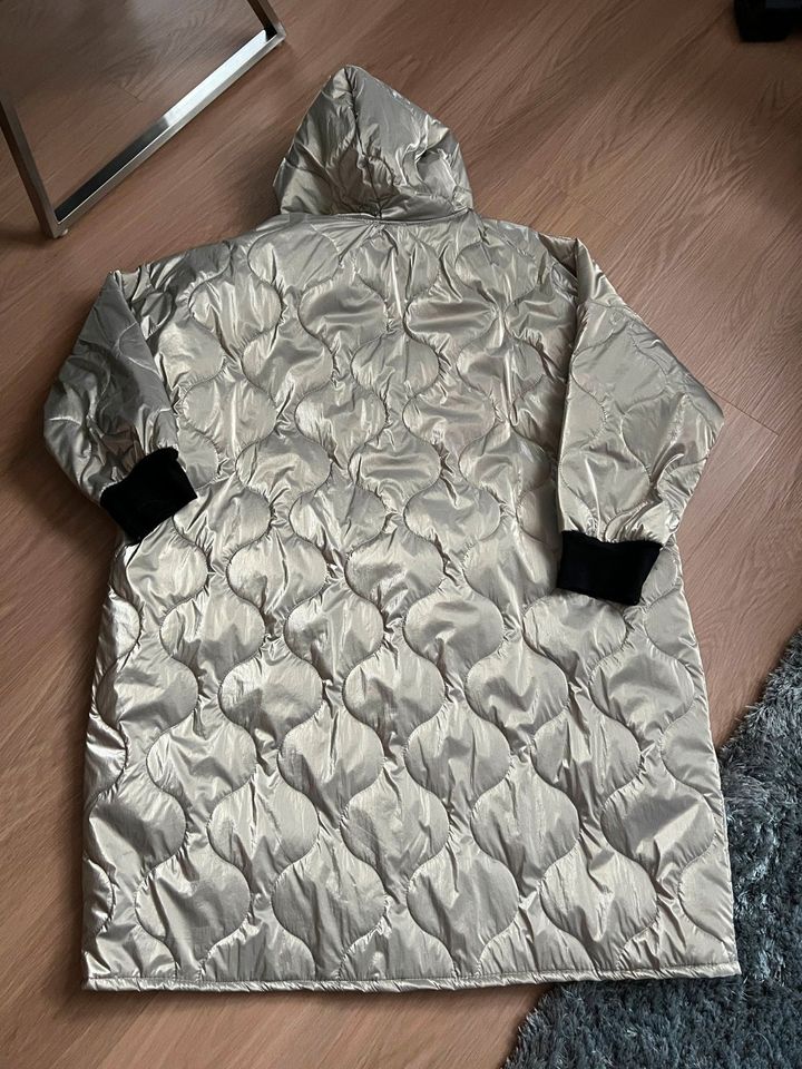 New Collection Steppjacke, Gr. XXL, Beige/Metallic, Neu! in Zirndorf