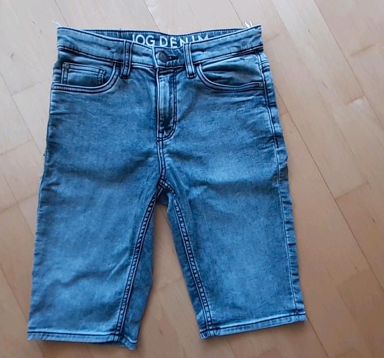 Shorts Jeans Gr. 158 in Salzkotten