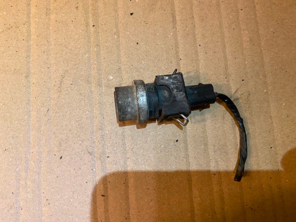 VW Golf 4 Temperatursensor Sensor Temperatur 1H0959625 in Bayern -  Ingolstadt, Ersatz- & Reparaturteile