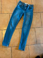Bershka Jeans Gr. 36, wie neu Niedersachsen - Garbsen Vorschau