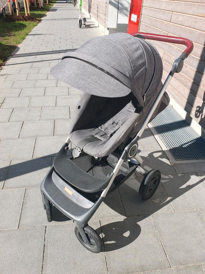 Buggy Stokke Scoot mit Zubehör, in München