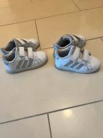 Adidas sneaker neutral gr 26 guter Zustand! Hessen - Offenbach Vorschau