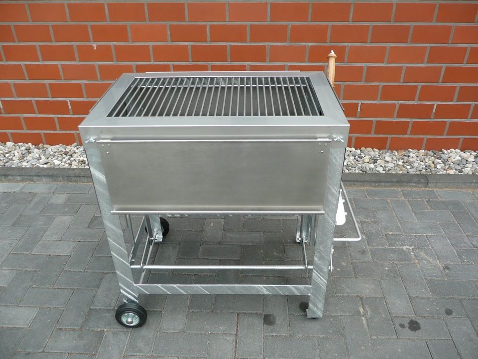 Holzkohlegrill Edelstahl-Stahl-Konstruktion NEU!!! in Stemwede