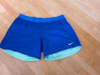 Nike Shorts Gr 38-40 M-L Wende-Shorts Dri-Fit Sporthose Laufhose Hessen - Dieburg Vorschau