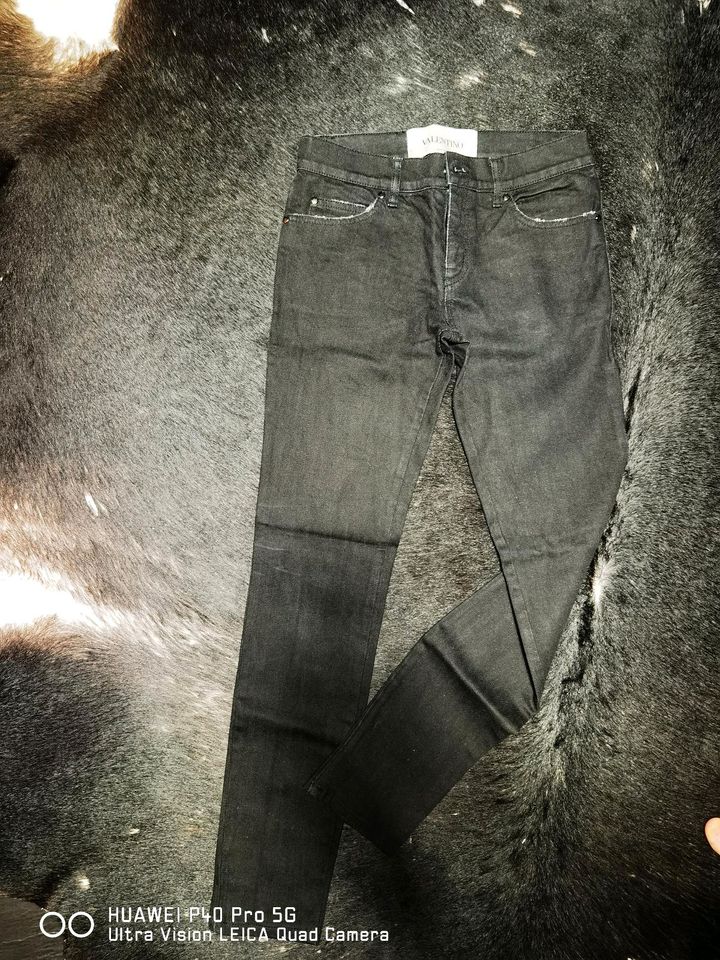 Valentino Jeans Gr. 34/36 in Hohenwestedt