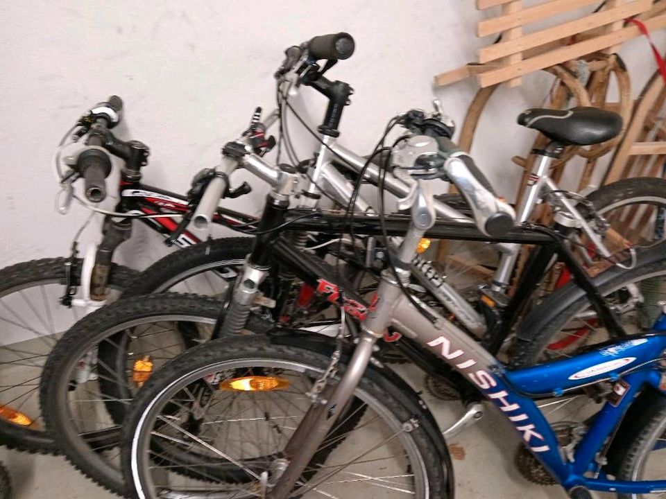 Hallo ich verkaufe Fahrrad 4 Stick in Traunstein