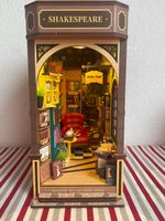 DIY Booknook "Shakespeare`s Bookstore" mit Licht fertig gestaltet Rheinland-Pfalz - Kaiserslautern Vorschau