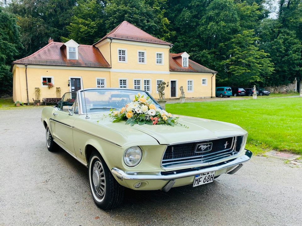 Hochzeitsauto Oldtimer Ford Mustang 1968 Cabrio inkl. Chauffeur in Weinböhla