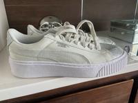Puma basket neuw Glitzer Silber Turnschuhe sneaker neu Silver e Nordrhein-Westfalen - Altenbeken Vorschau