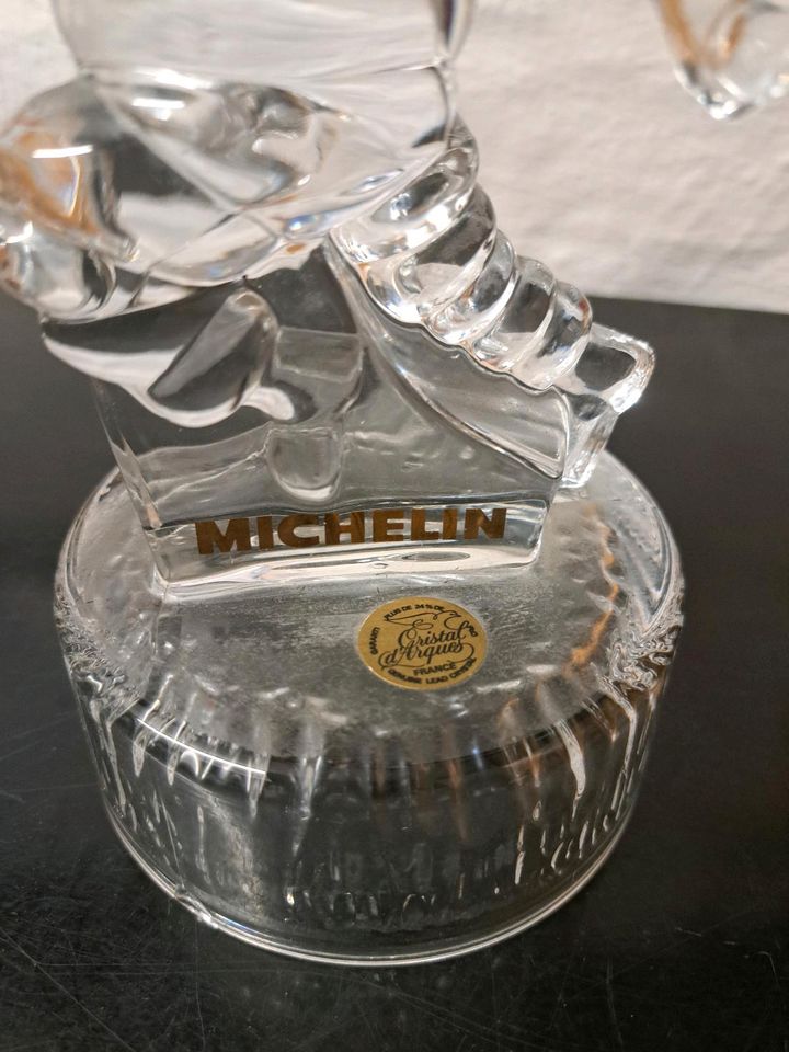 Michelin Männchen Glasfigur Dunlop Firestone in Berlin