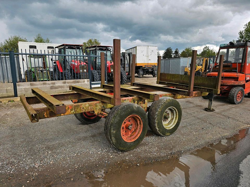 Rückewagen Stammholzanhänger Holztransporter Eigenbau Rungenwagen in Nettetal