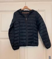 Steppjacke mit Kapuze Gr. 34 schwarz Übergangsjacke Daunenjacke l Berlin - Köpenick Vorschau