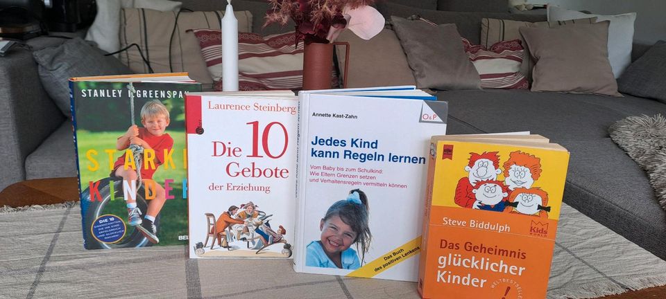 Verschiedene Bücher zur Erziehung von Kindern in Bad Kissingen