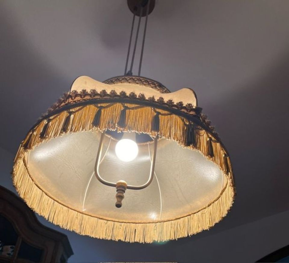 Lampe für Ess- oder Wohnzimmer, Leder, verstellbar in der Höhe in Aldenhoven