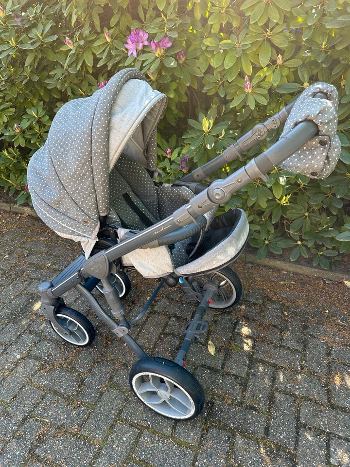 Kinderwagen in Rotenburg (Wümme)