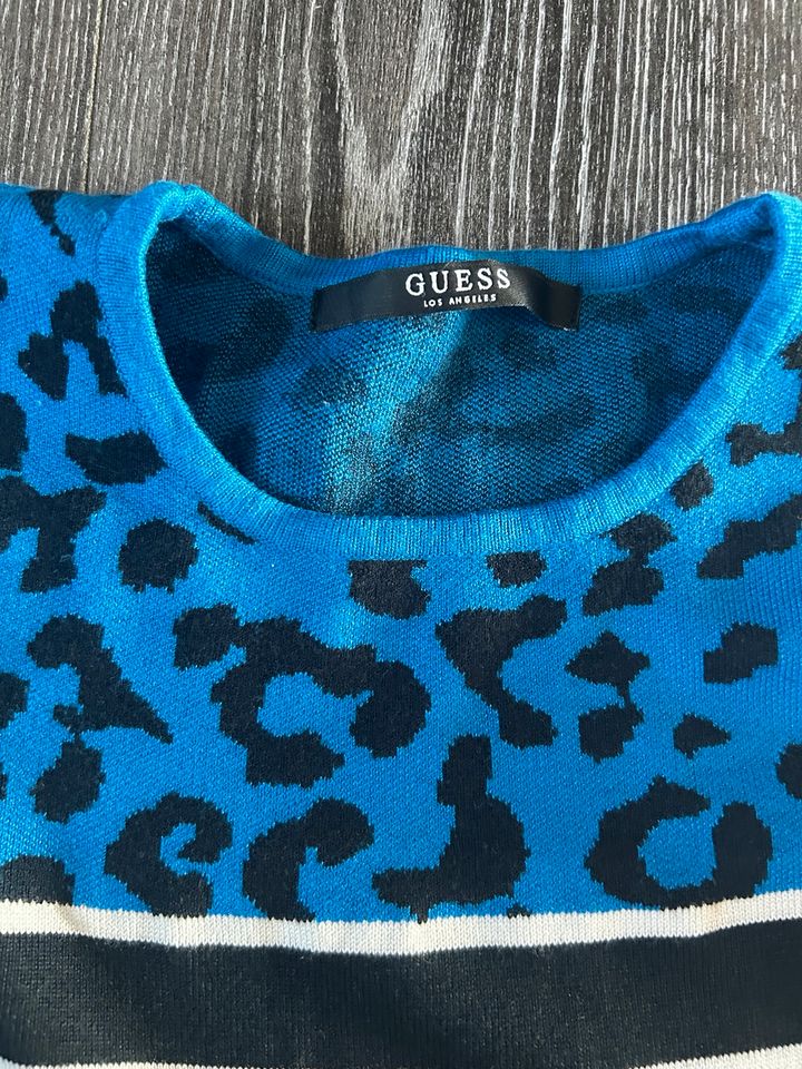 Pullover Guess. Größe XS in Solingen