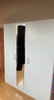 IKEA Kleiderschrank mit Spiegel zu verschenken Bayern - Landshut Vorschau
